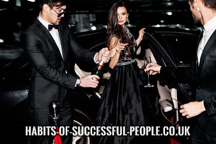 Habits of successful people - Where to shop and how to dress